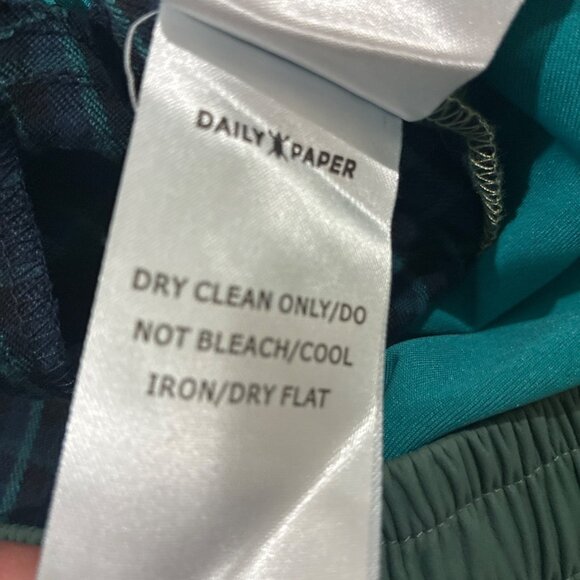 Daily Paper Mens Pants Daily Paper Technical Fuka Track Pants size Medium jogger - Picture 10 of 10